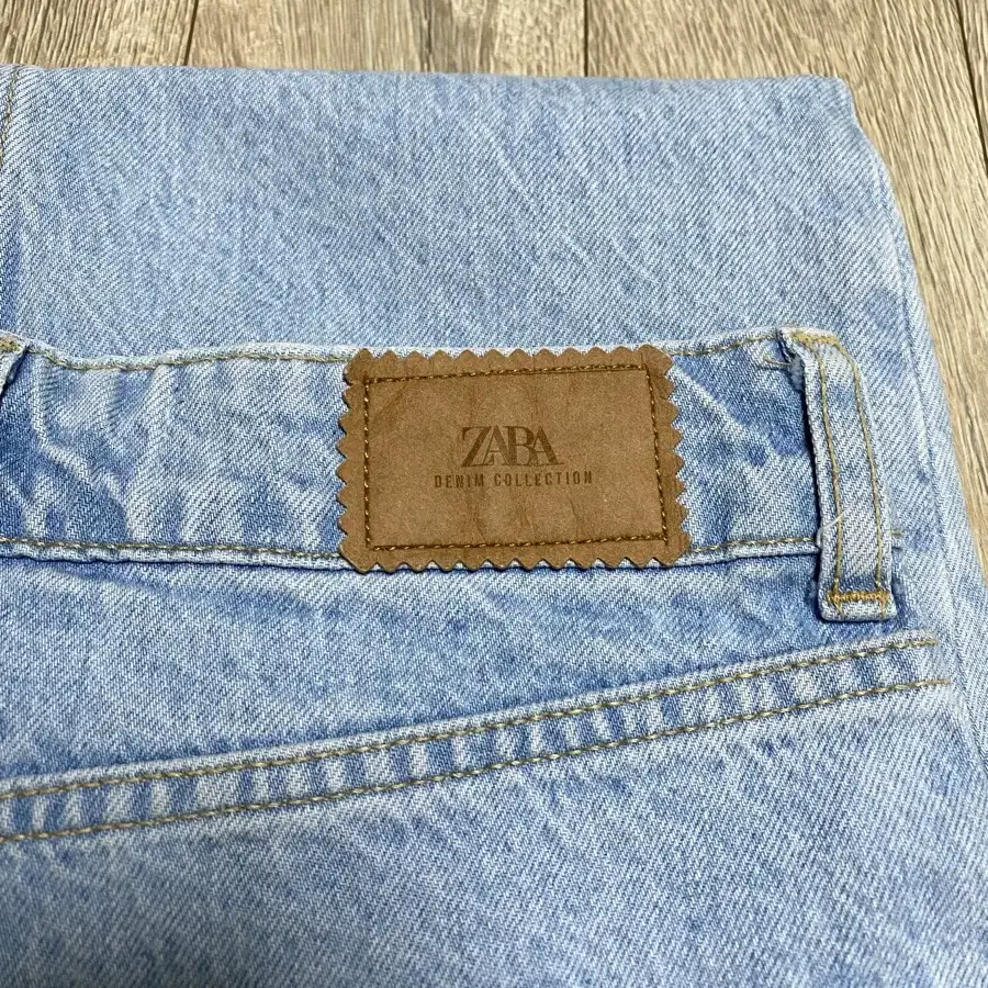 ZARA 자라 하이웨스트 배기핏 데님바지 청바지 아이스블루