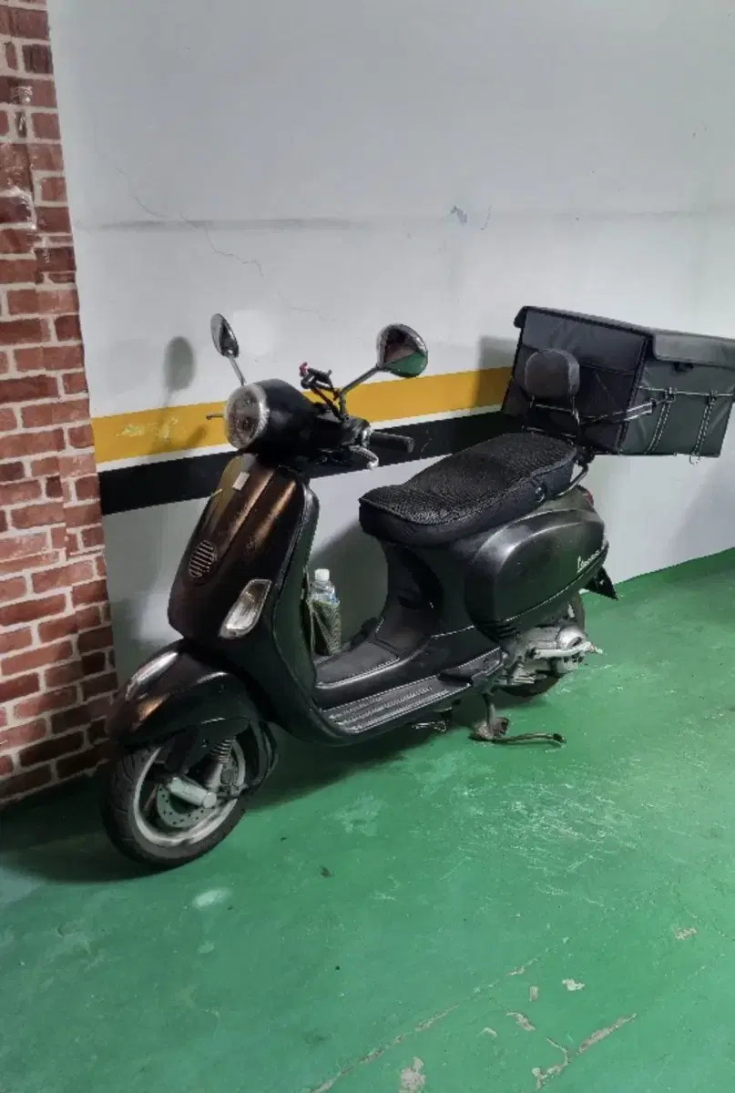 베스파 lx125 12년식  (가격인하재업)