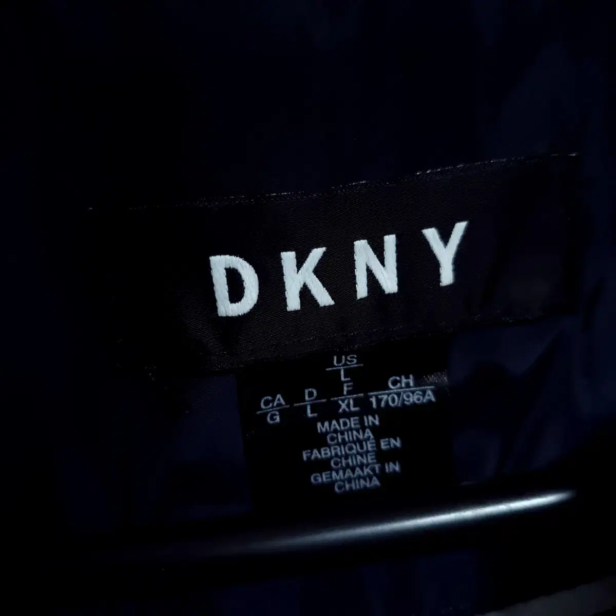 L)DKNY 파이핑 디테일  퀄팅 자켓