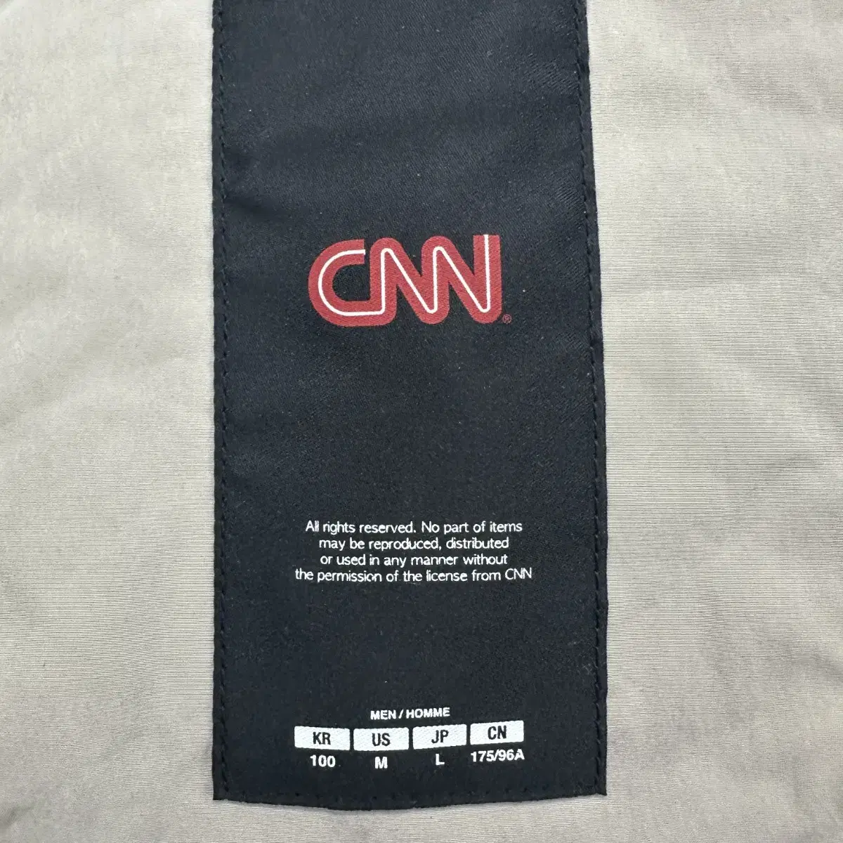 100 CNN 어페럴 남자 덕다운 패딩