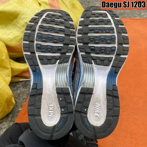 230 나이키 p6000 스니커즈 운동화