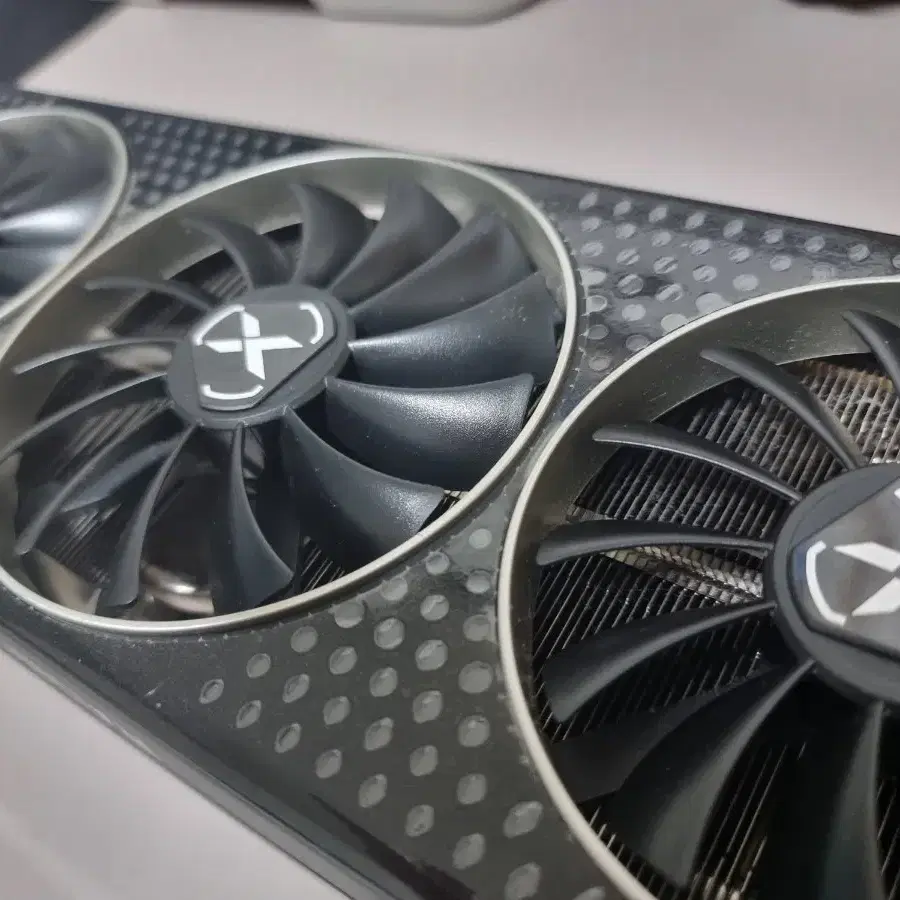 XFC RX 6700XT 팝니다.