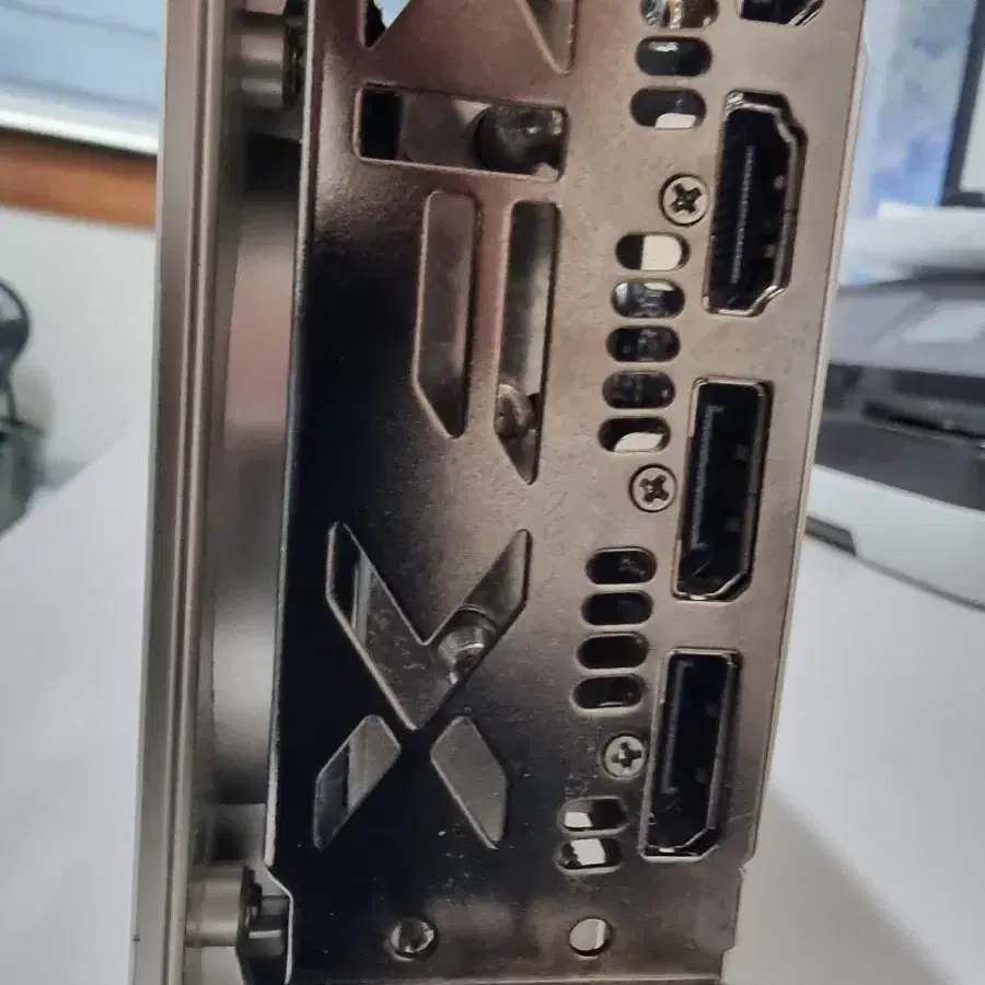 XFC RX 6700XT 팝니다.