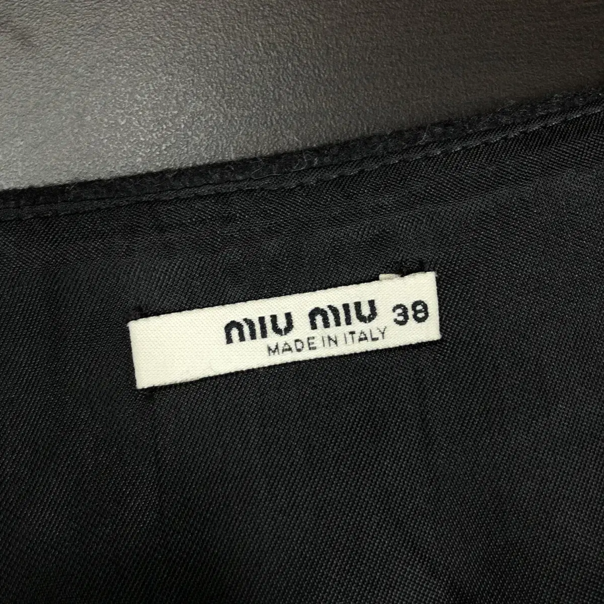 [ miu miu ] 미우미우 울 스커트