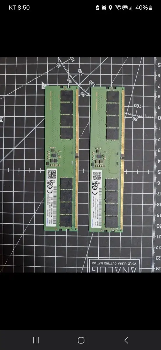 Selling Samsung RAM DDR5 5600 16x2 totaling 32G.