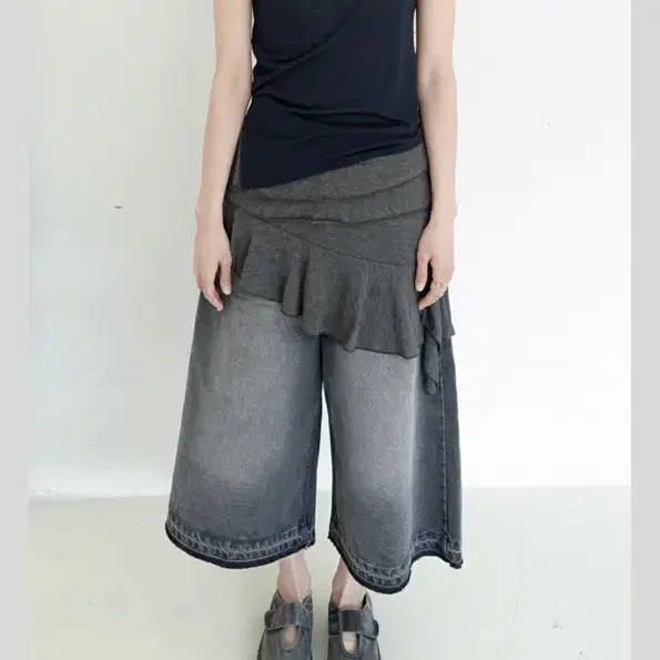 샵페어리 jazz drape skirt pants