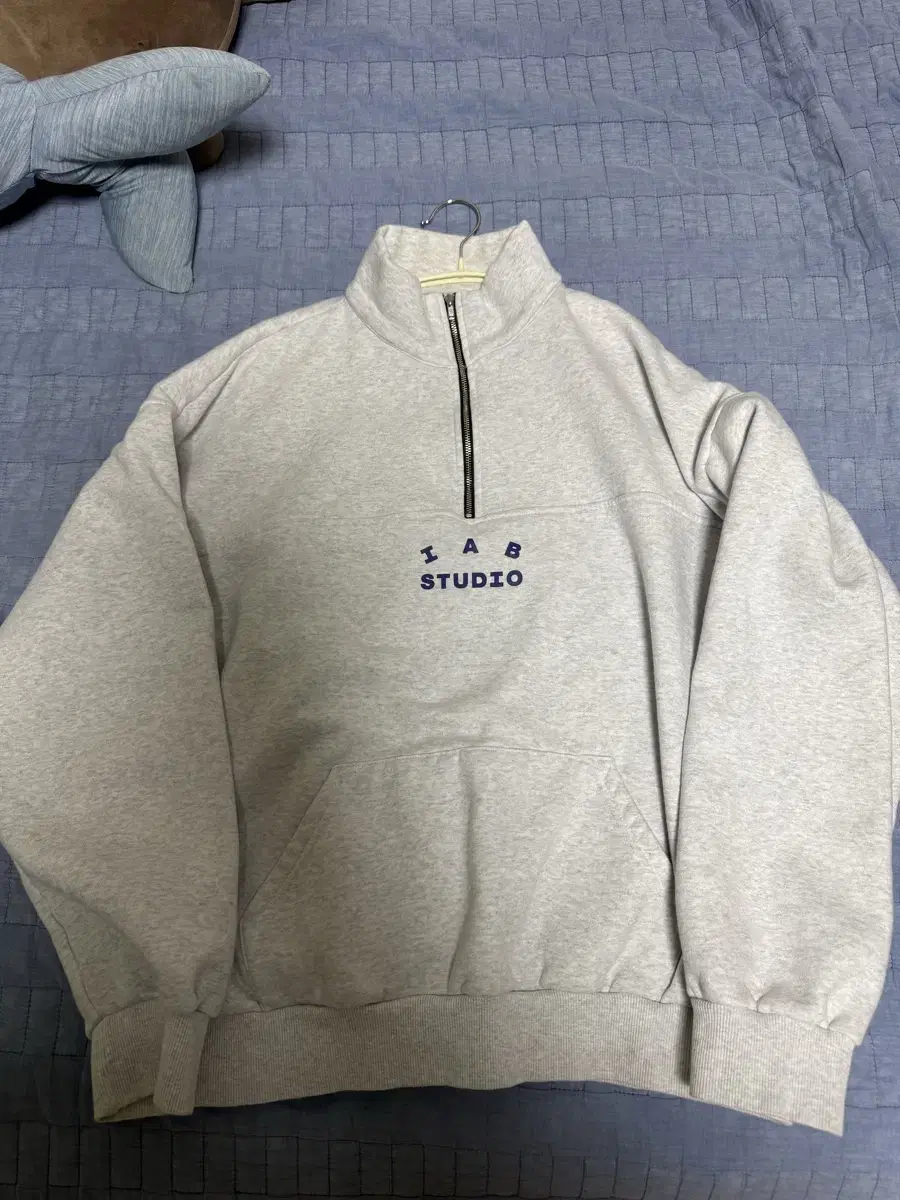 iApps Half Zip Pullover L Light Grey sells