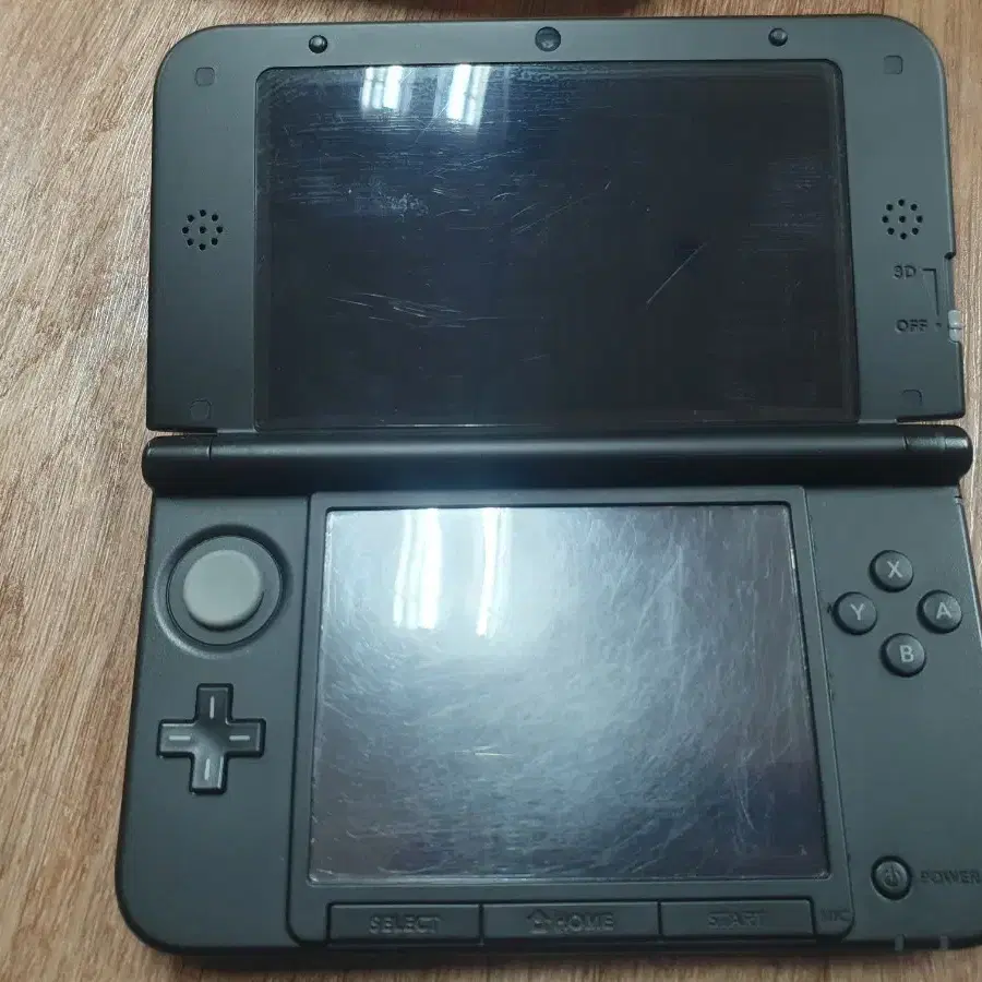 상태좋은 닌텐도 3DS XL 레드 팝니다.