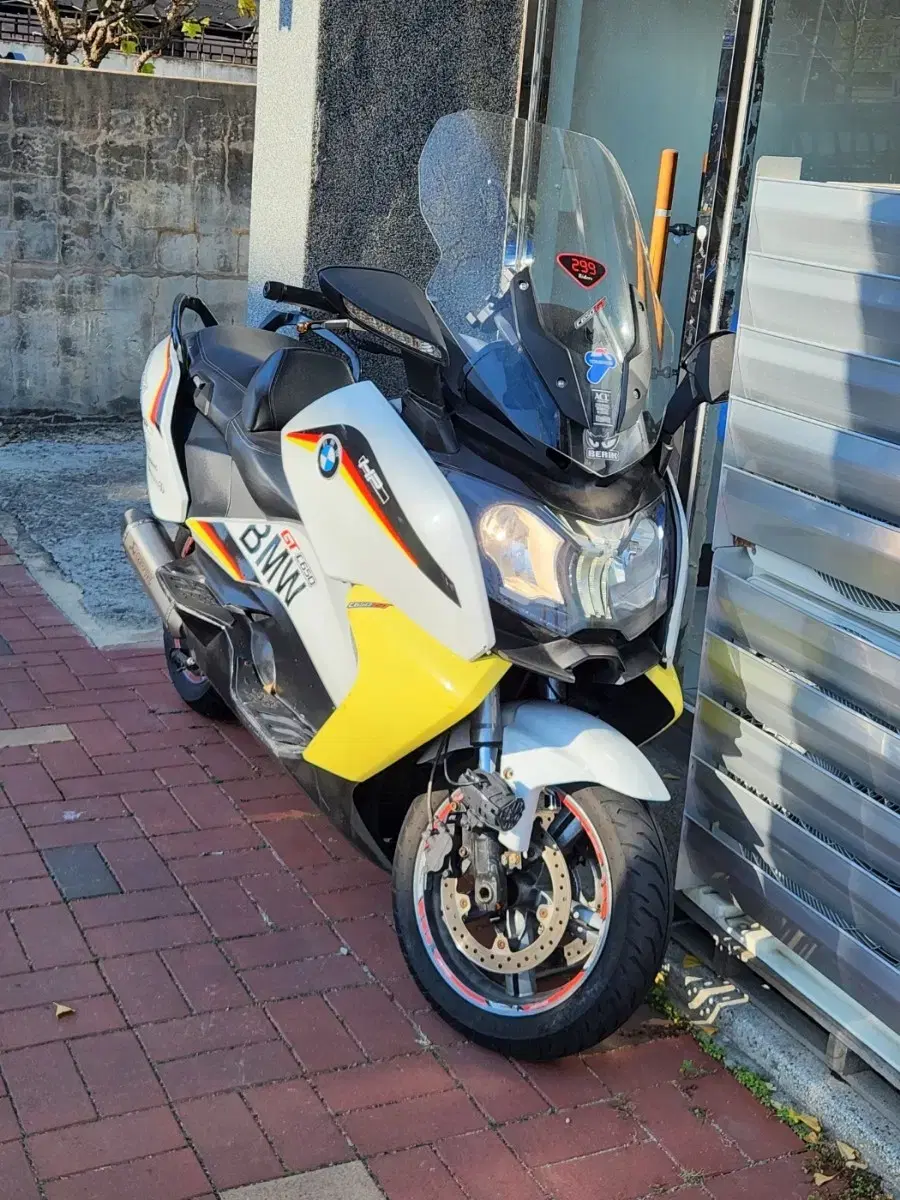 bmw c650gt 13년식 아크라풀배기