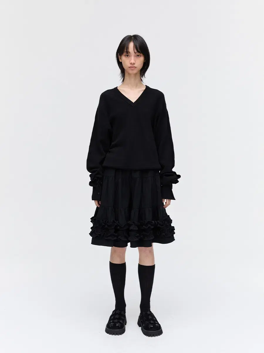 플리즈프로젝트 BUTTON SLEEVE V - NECK KNIT BLAC