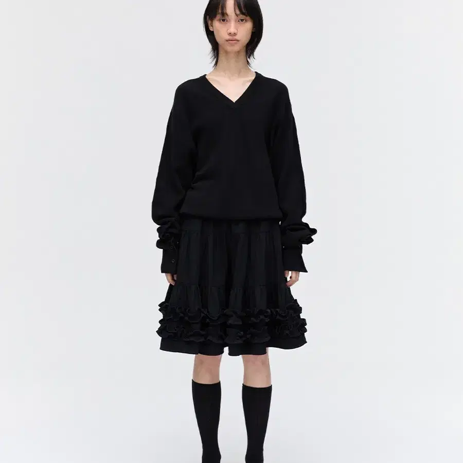 플리즈프로젝트 BUTTON SLEEVE V - NECK KNIT BLAC