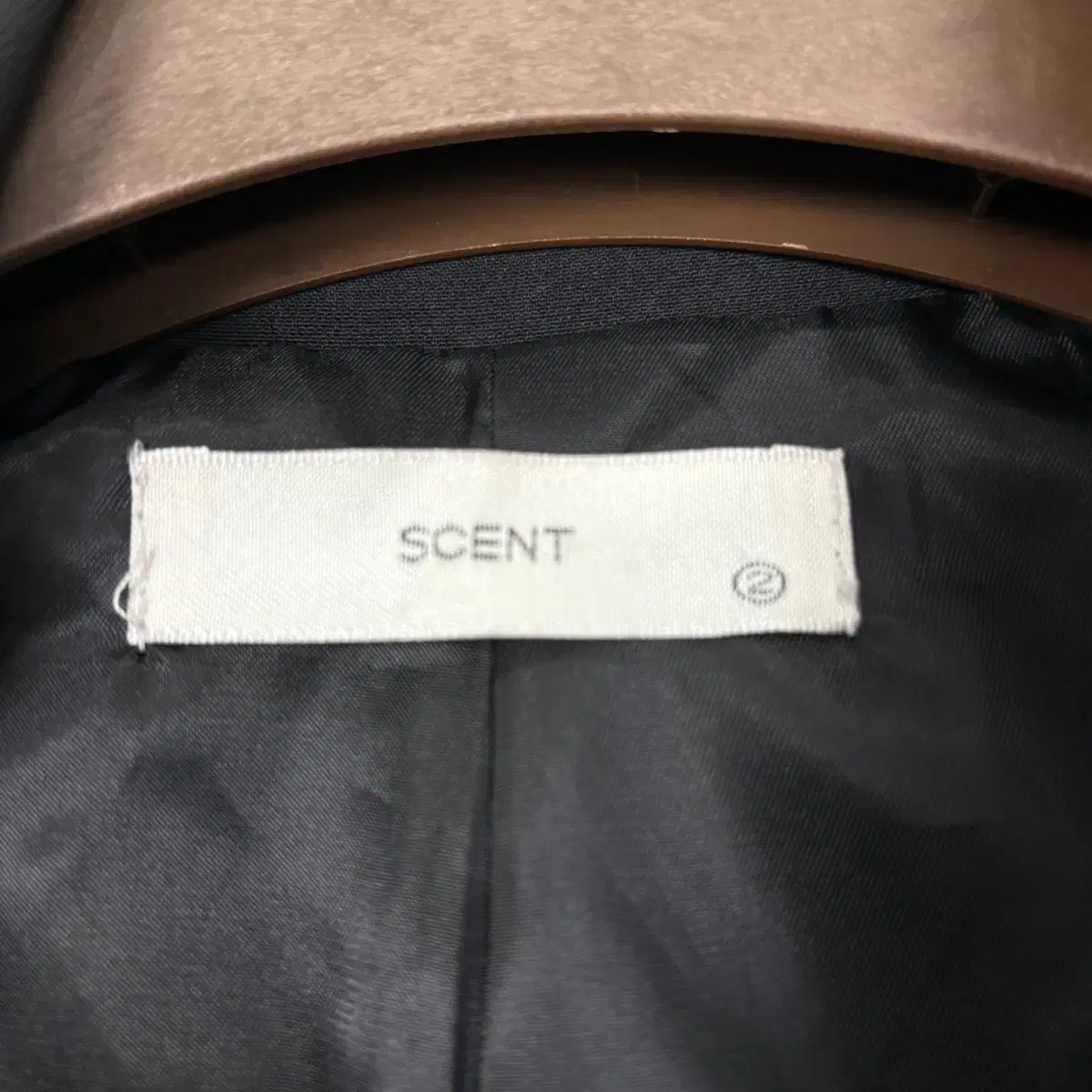 scent 블랙 폴리 코트