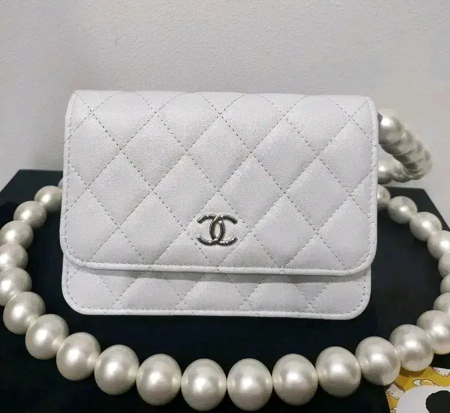 Statement Bag)) Chanel Classic Mini WOC Pearl Strap