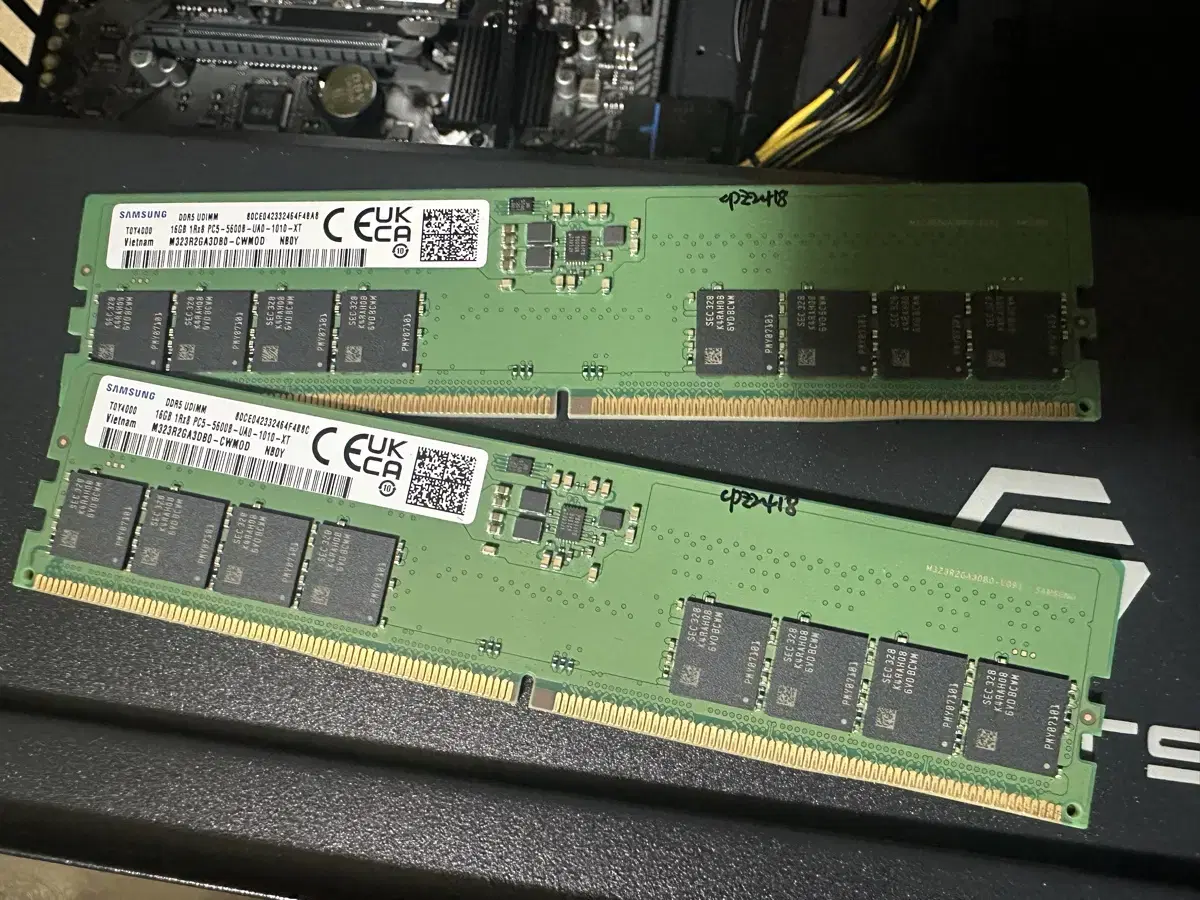 삼성 DDR5 5600 16g 2개 팝니다.