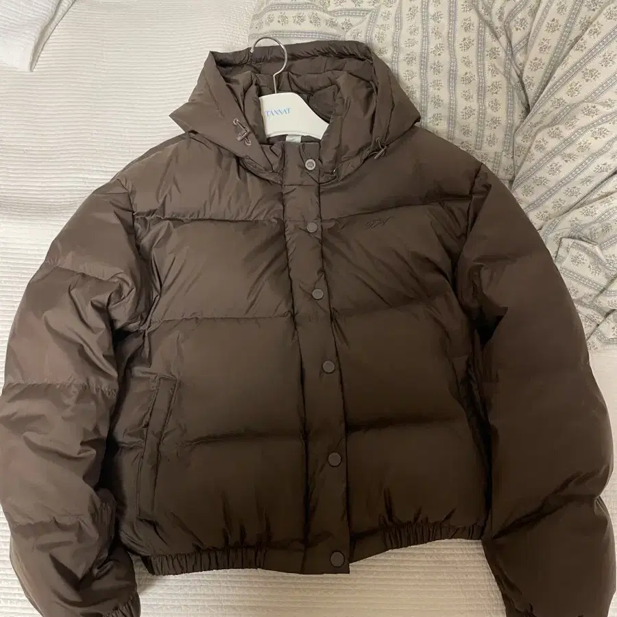 타낫 패딩 muddy puffer jacket 브라운