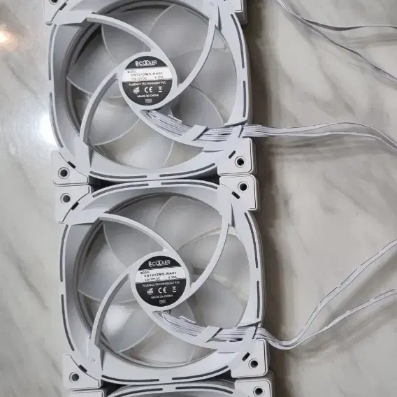 PCCOOLER EF120 ARGB 120mm 4개일괄 (판매완료)