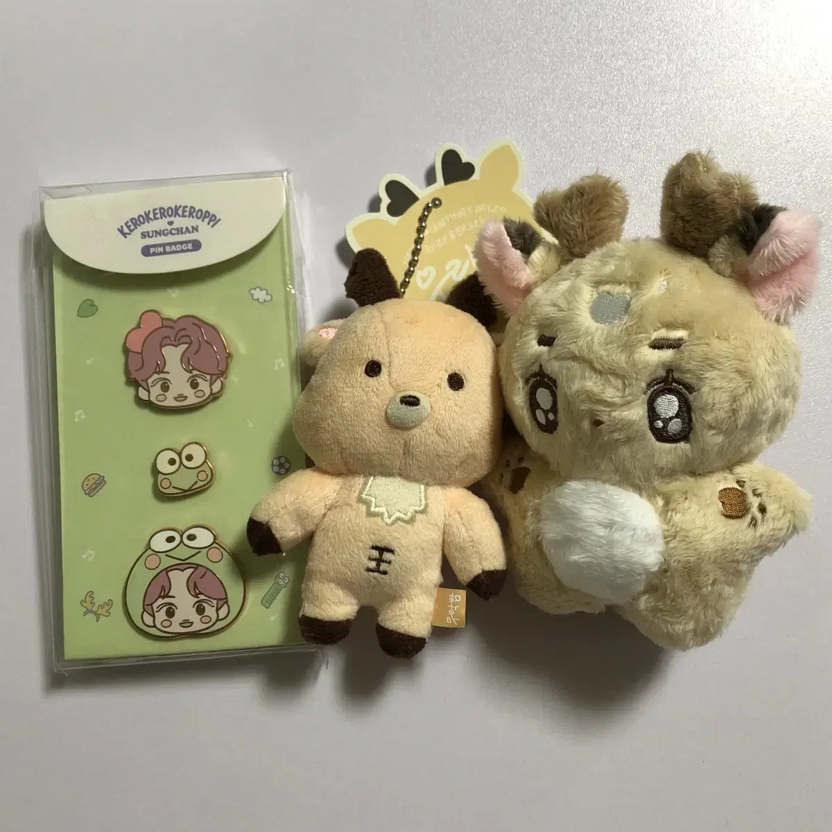 (무배) 라이즈 성찬 우락밤 + 숑숑이 + 산리오 뱃지 일괄 양도 합니다