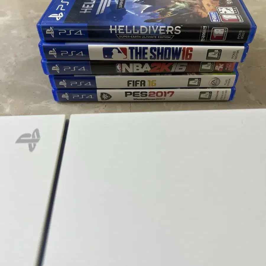 Ps4 본체 (cuh-1205A 500GB)  + 듀얼쇼크 팝니다