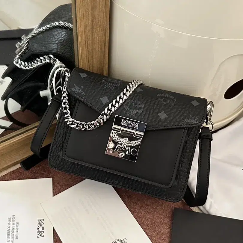 엠씨엠 사첼 스몰 MCM Tracy Visetos Satchel 미니