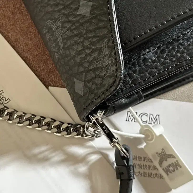 엠씨엠 사첼 스몰 MCM Tracy Visetos Satchel 미니