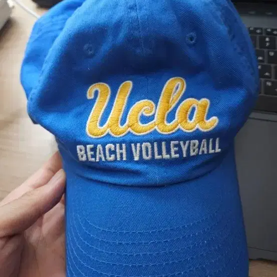 미국에서 산 UCLA 모자