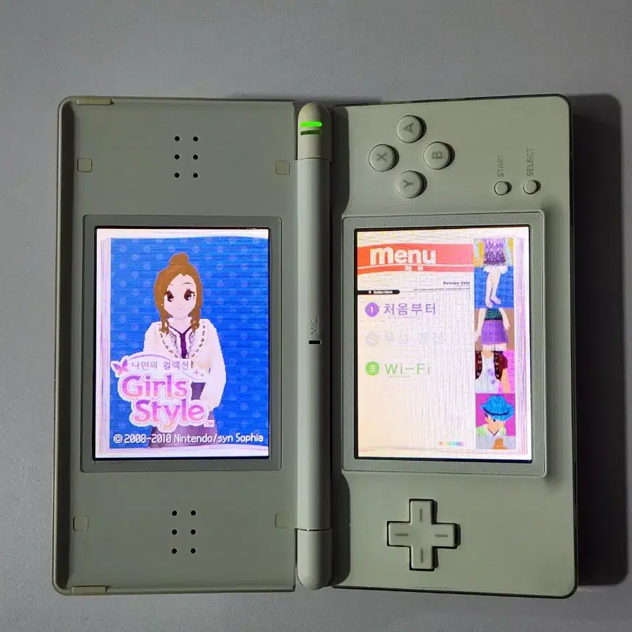 닌텐도 DS lite 화이트 판매합니다