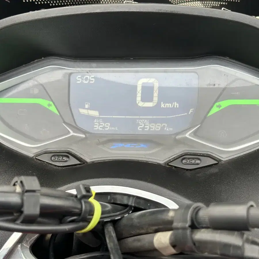 21년식 혼다 PCX125 2만Km 소모품 올교환 깔끔한차량 판매합니다.