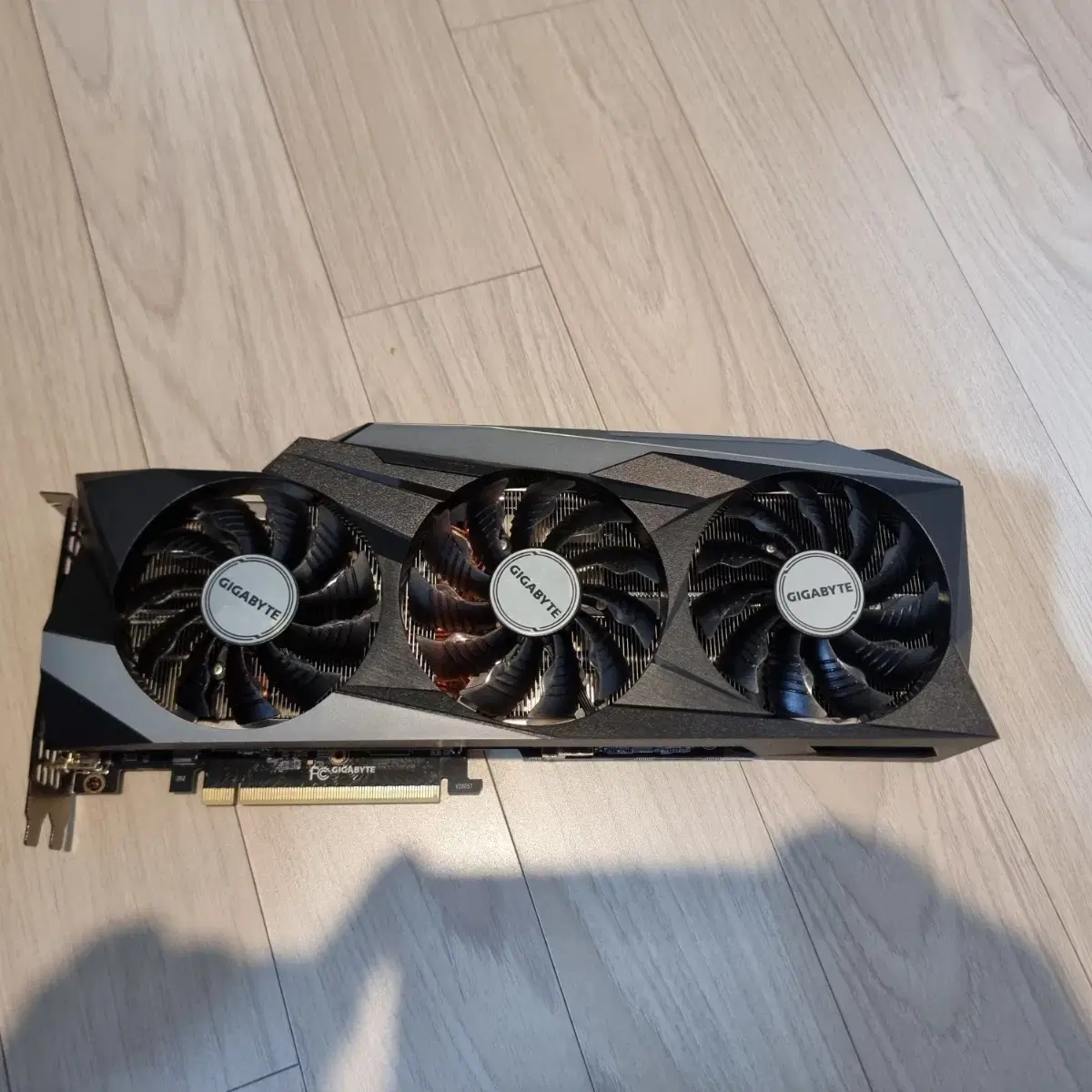 기가바이트 RTX 3080TI 게이밍 OC 12gb 팝니다