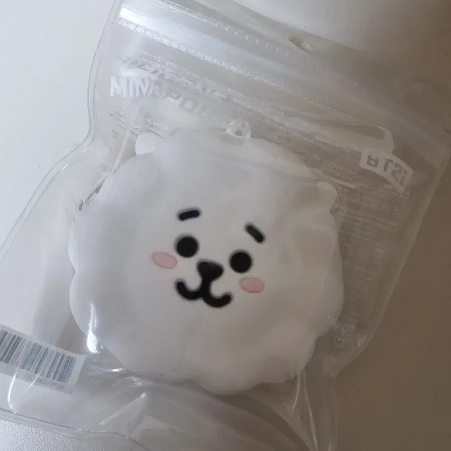 새상품) BT21 RJ 실리콘 파우치