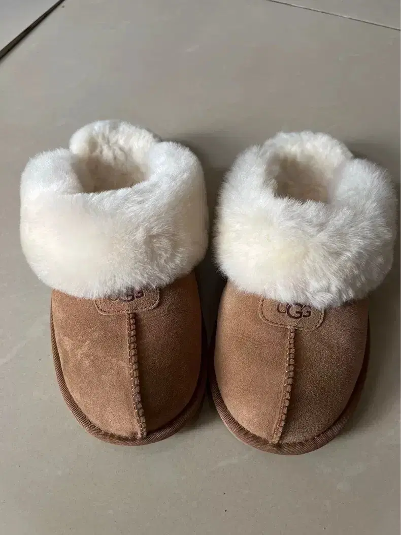 UGG 어그