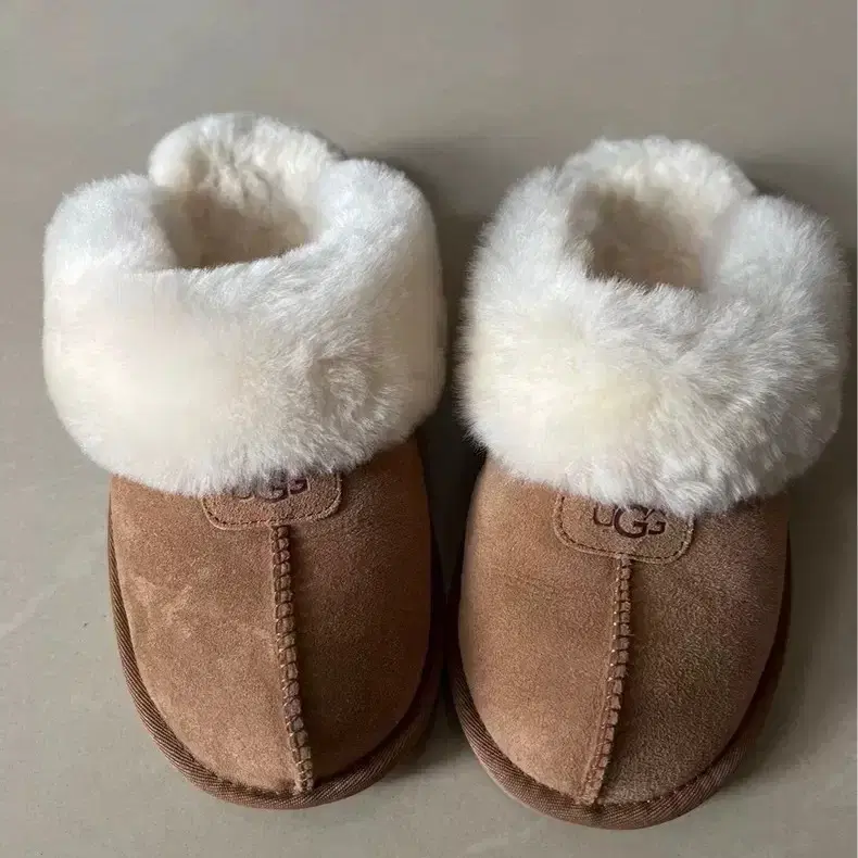 UGG 어그