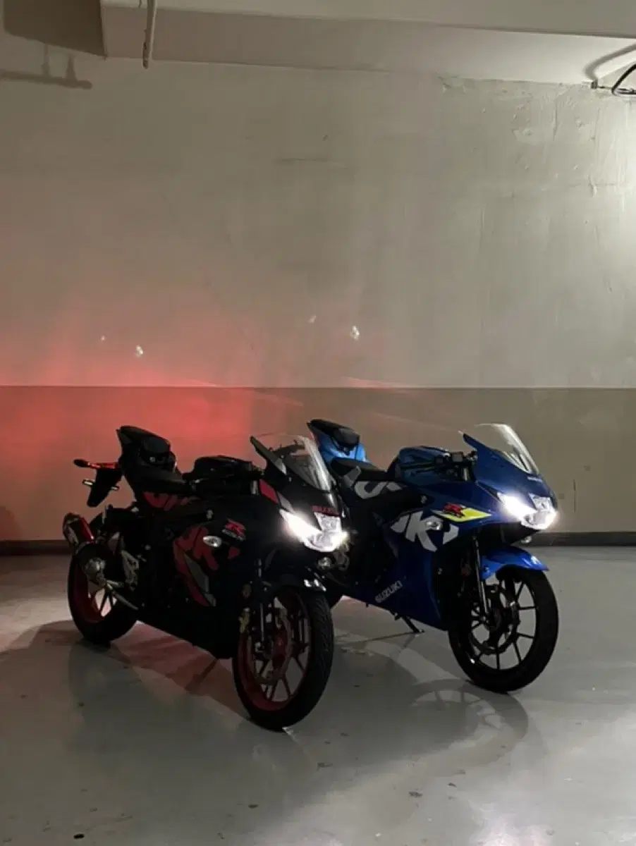 스즈키gsxr125 21년식