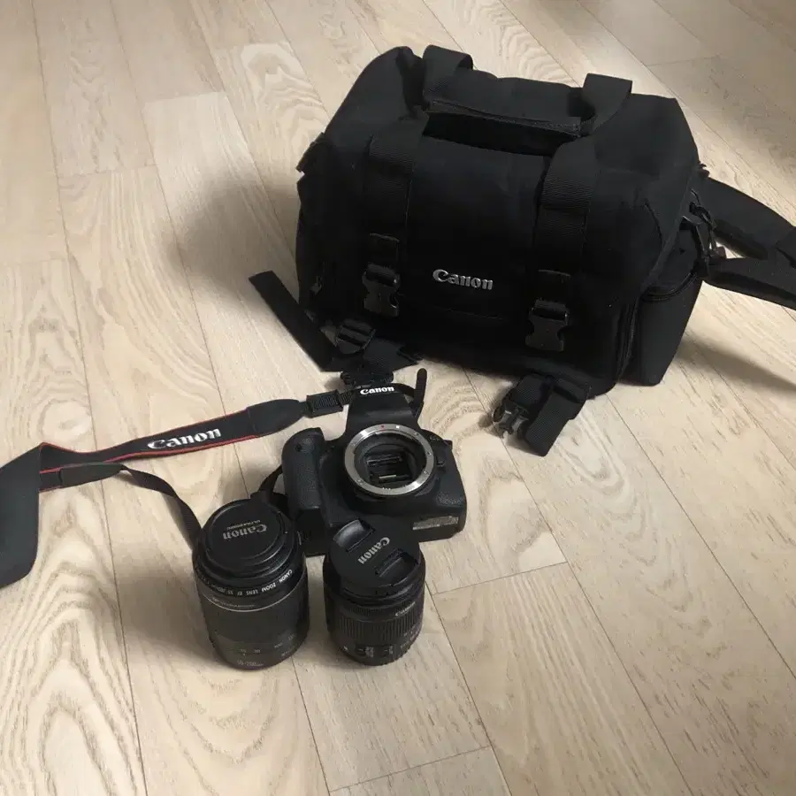 캐논 800D 카메라 + 렌즈2개