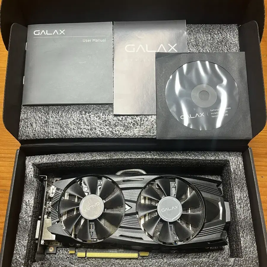 갤럭시 GTX 1060 그래픽카드 풀박스