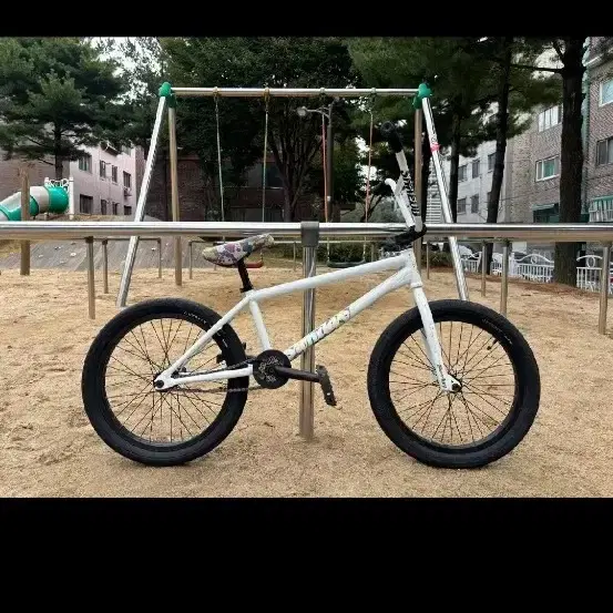 선데이 bmx 포어케스트