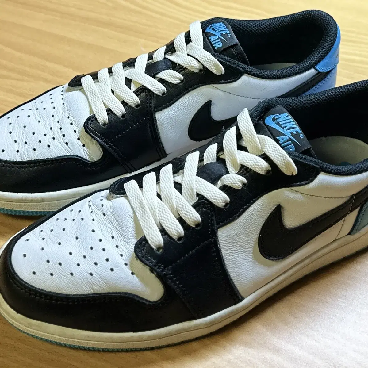 NIKE JORDAN 1 RETRO LOW OG POWDER BLUE