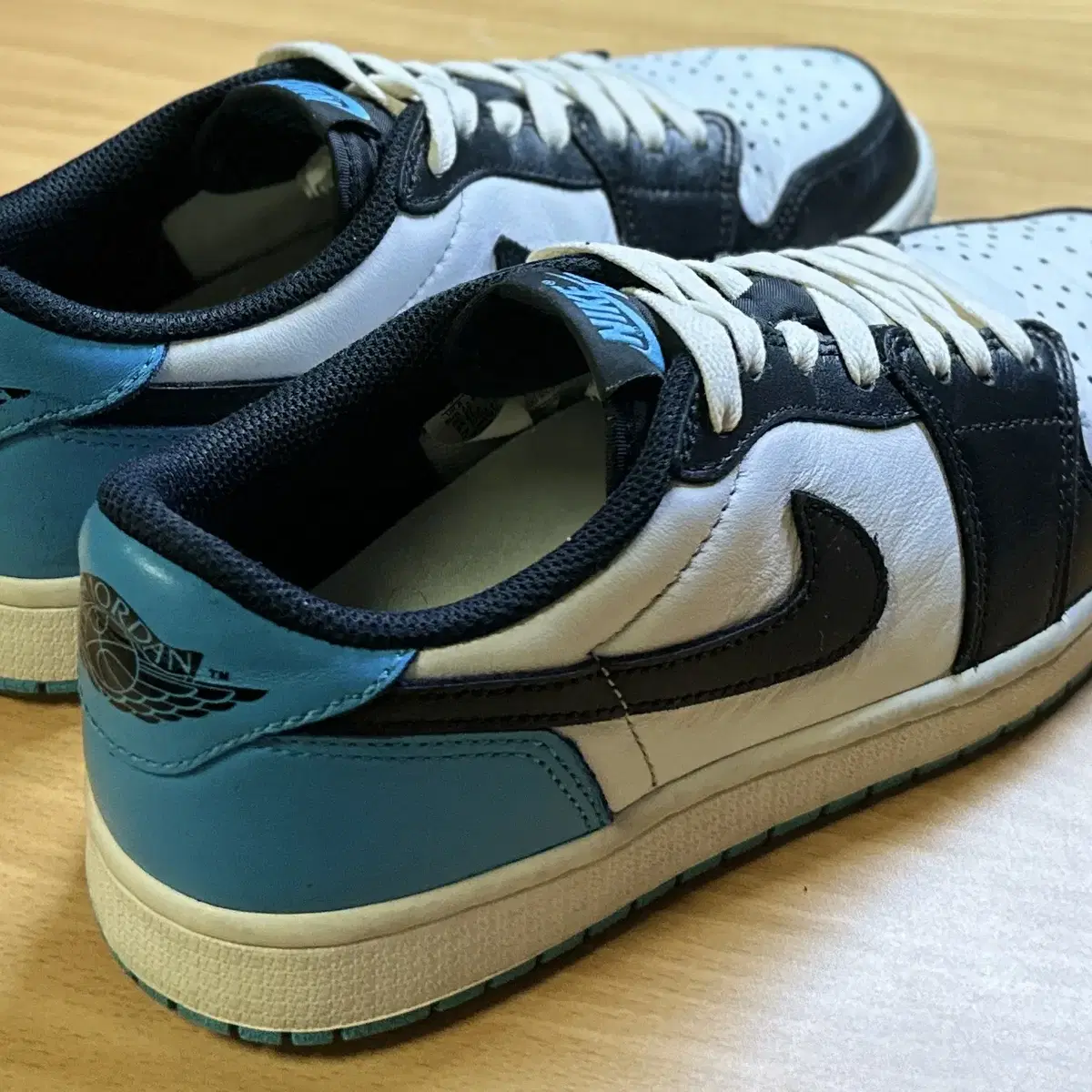 NIKE JORDAN 1 RETRO LOW OG POWDER BLUE