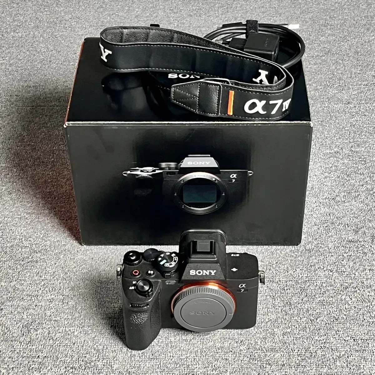 SONY A7M4 풀박 3만컷 판매합니다!