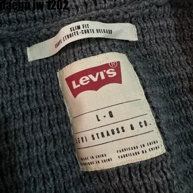 100 LEVI STRAUSS & CO CARDIGAN 리바이스 가디건