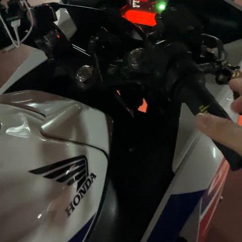 cbr125 깔끔한 건담색 개인 판매 합니다