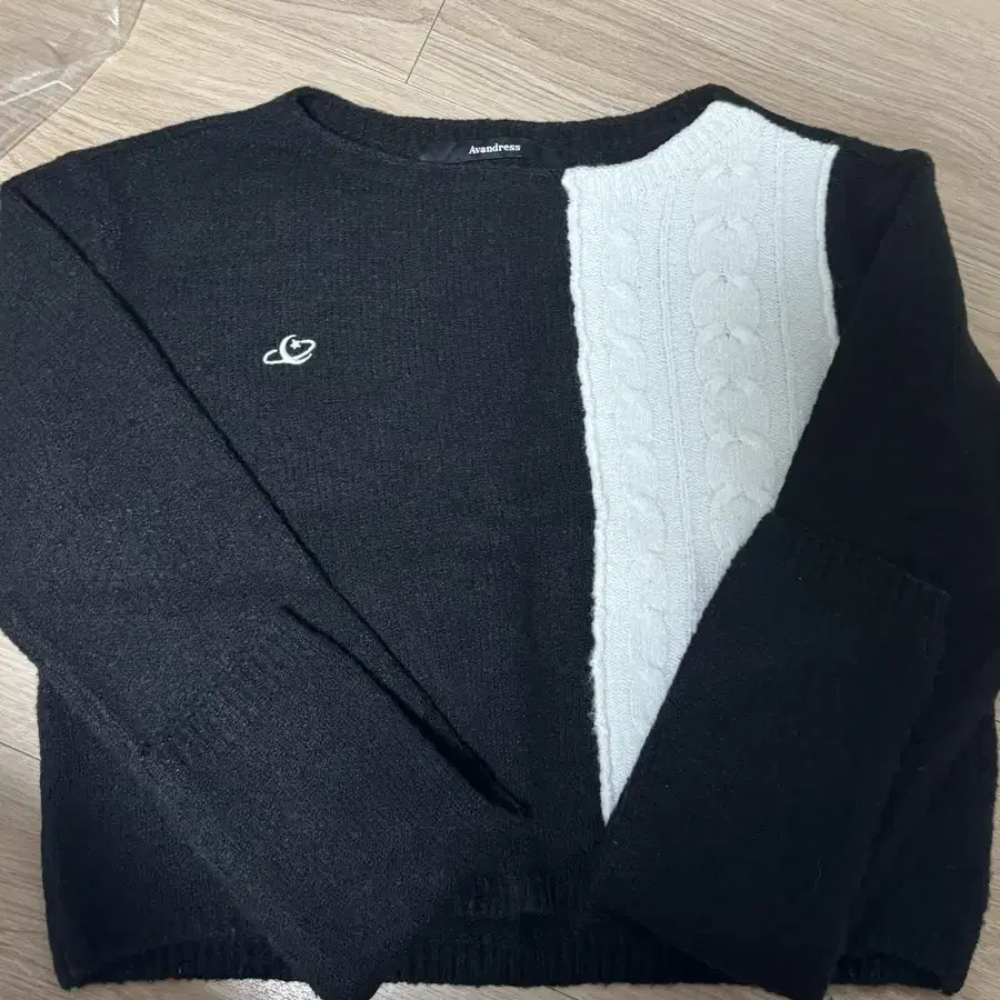 어반드레스 Half Patchwork Knitwear BLACK