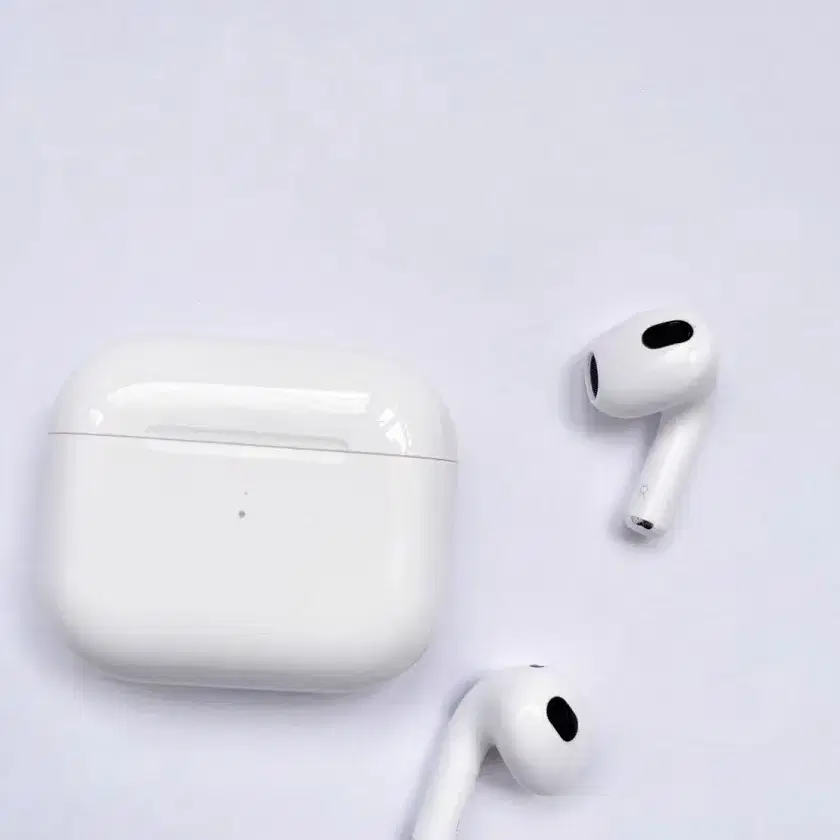 APPLE AIRPODS올해 면세점에서 구입했는데 사이즈가 맞지 않아 착