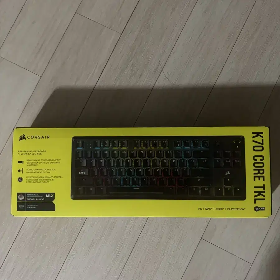 커세어 k70 core tkl 영문판 키보드 팝니다