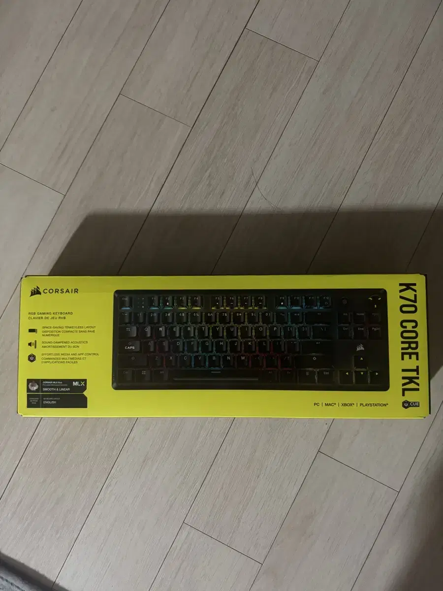 커세어 k70 core tkl 영문판 키보드 팝니다