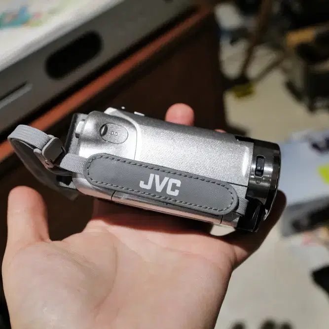 신품급 중급형 JVC GZ-HM390 빈티지 캠코더 (에스파 카리나)