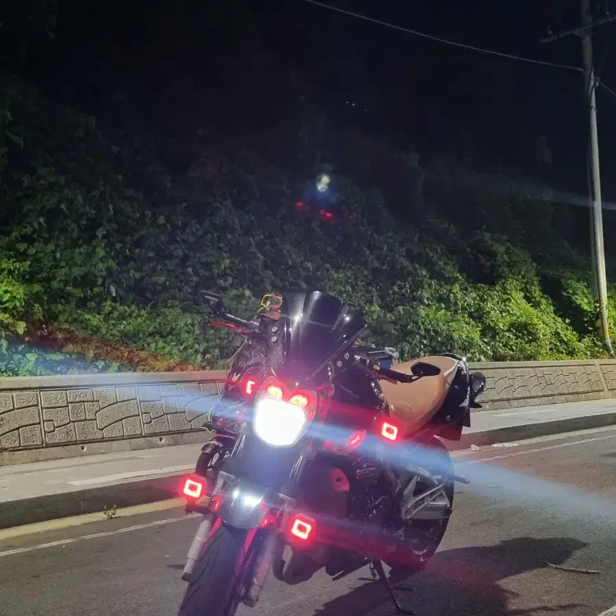 스즈키 GSR600 판매 및 대차