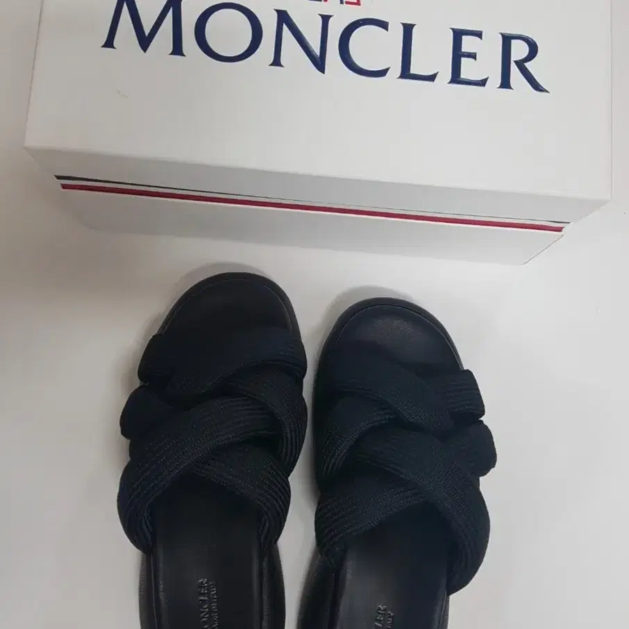 몽클레어 여성 샌들 슬리퍼 moncler