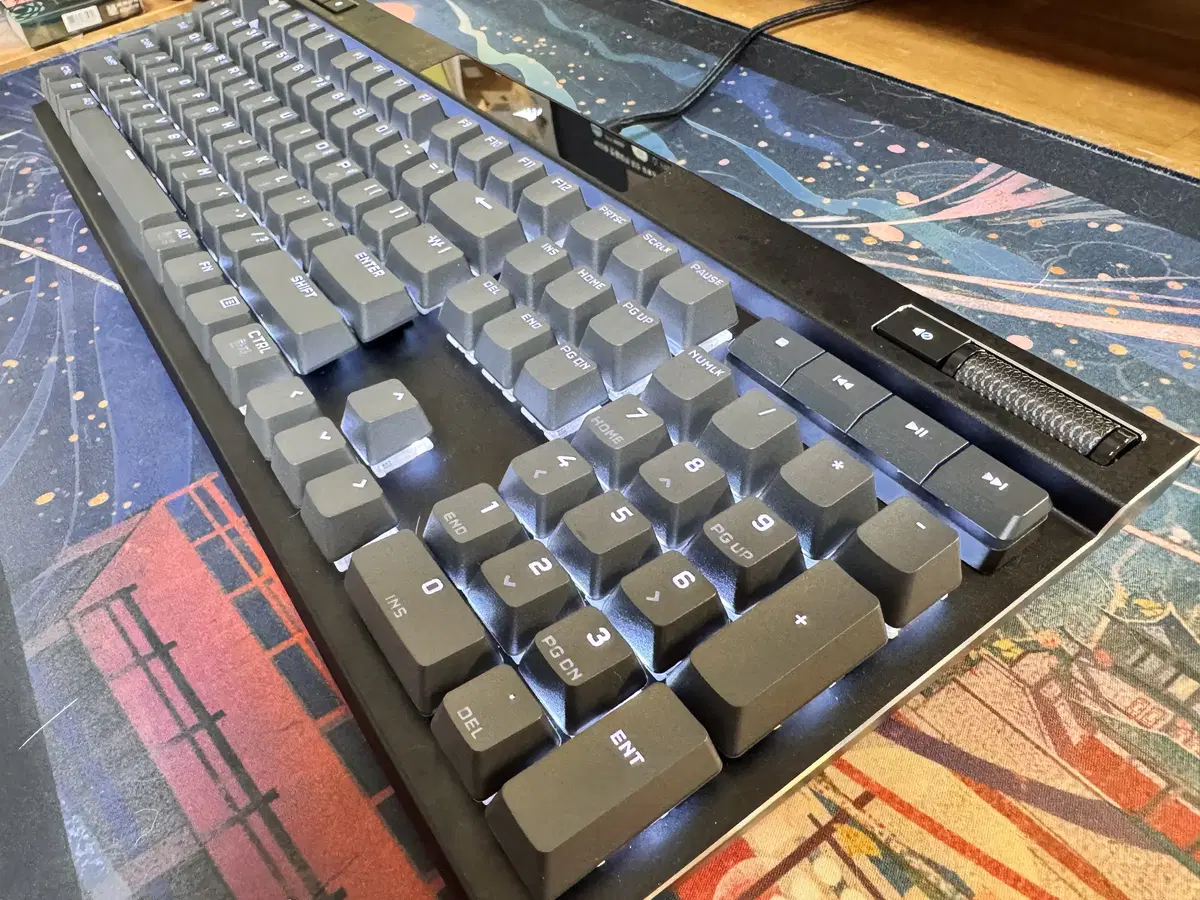 커세어 K70 MAX RGB MGX 래피드트리거 판매합니다.