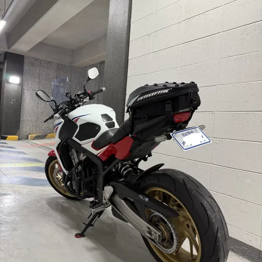 cb650f 14년 제작 15년 최초등록