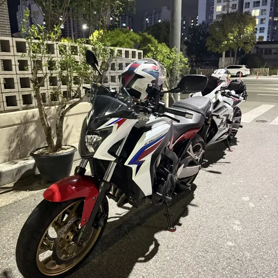 cb650f 14년 제작 15년 최초등록